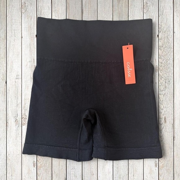 Colsie Pants - Colsie Women's Ribbed High Rise Biker Shorts XS Black Stretch NWT